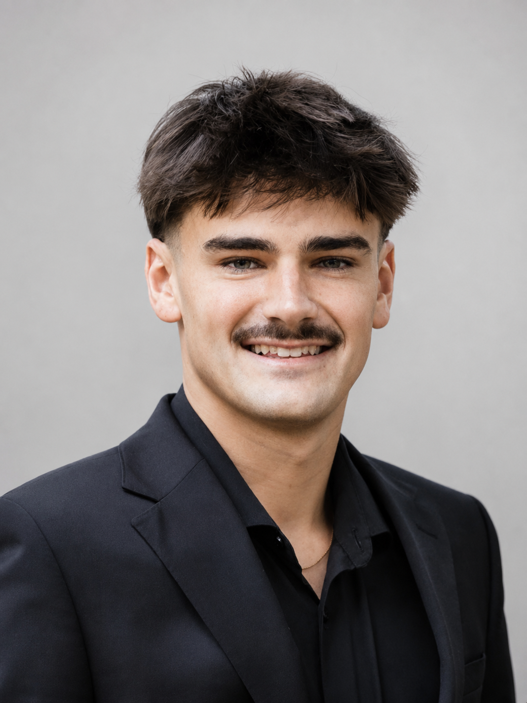 Daniel Bester Thomas Lynne Team Member
